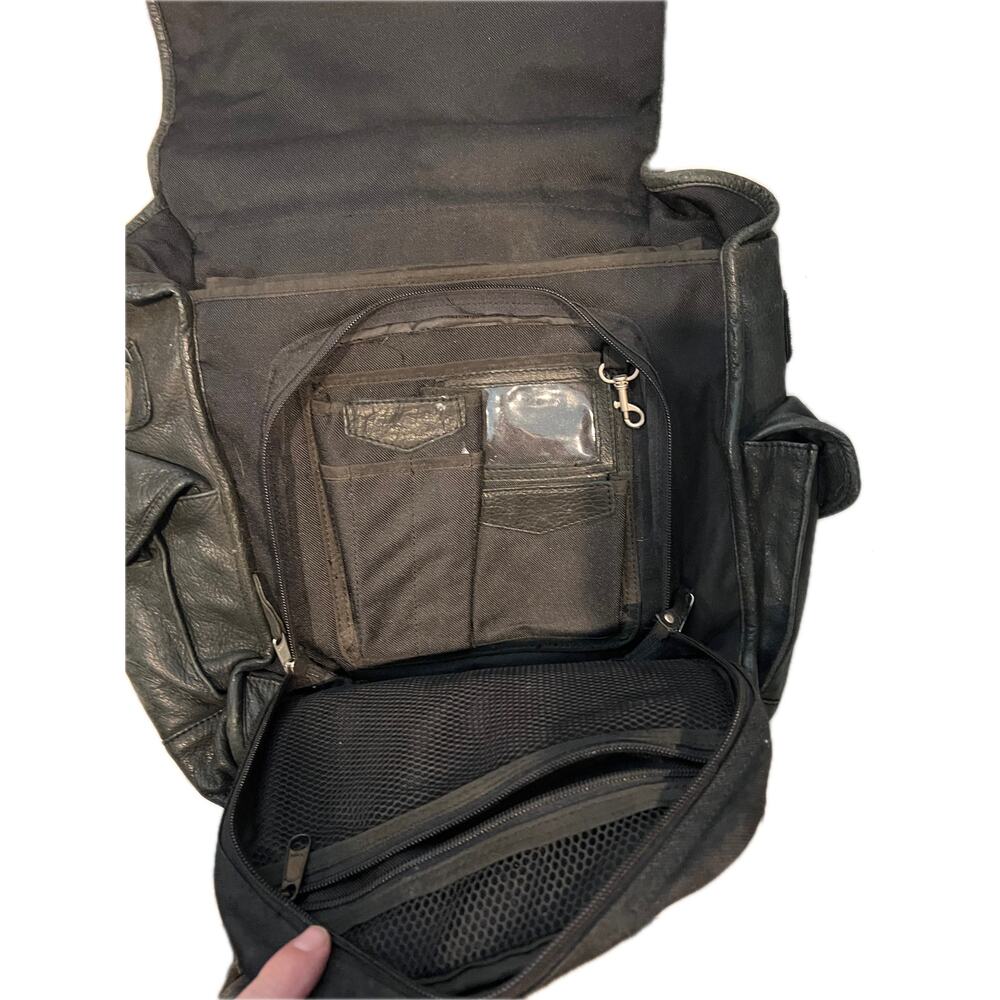 Vintage Canyon Outback black leather backpack - Picture 5 of 6